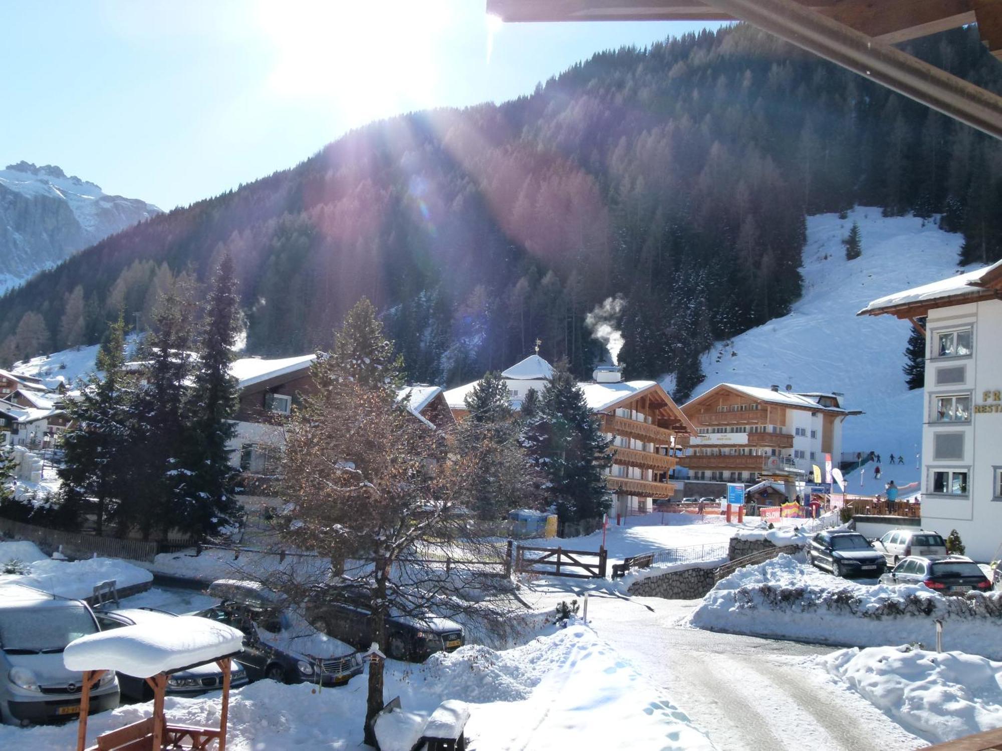 Hotel Chalet Elisabeth Dolomites Alpin & Charme Selva di Val Gardena Esterno foto